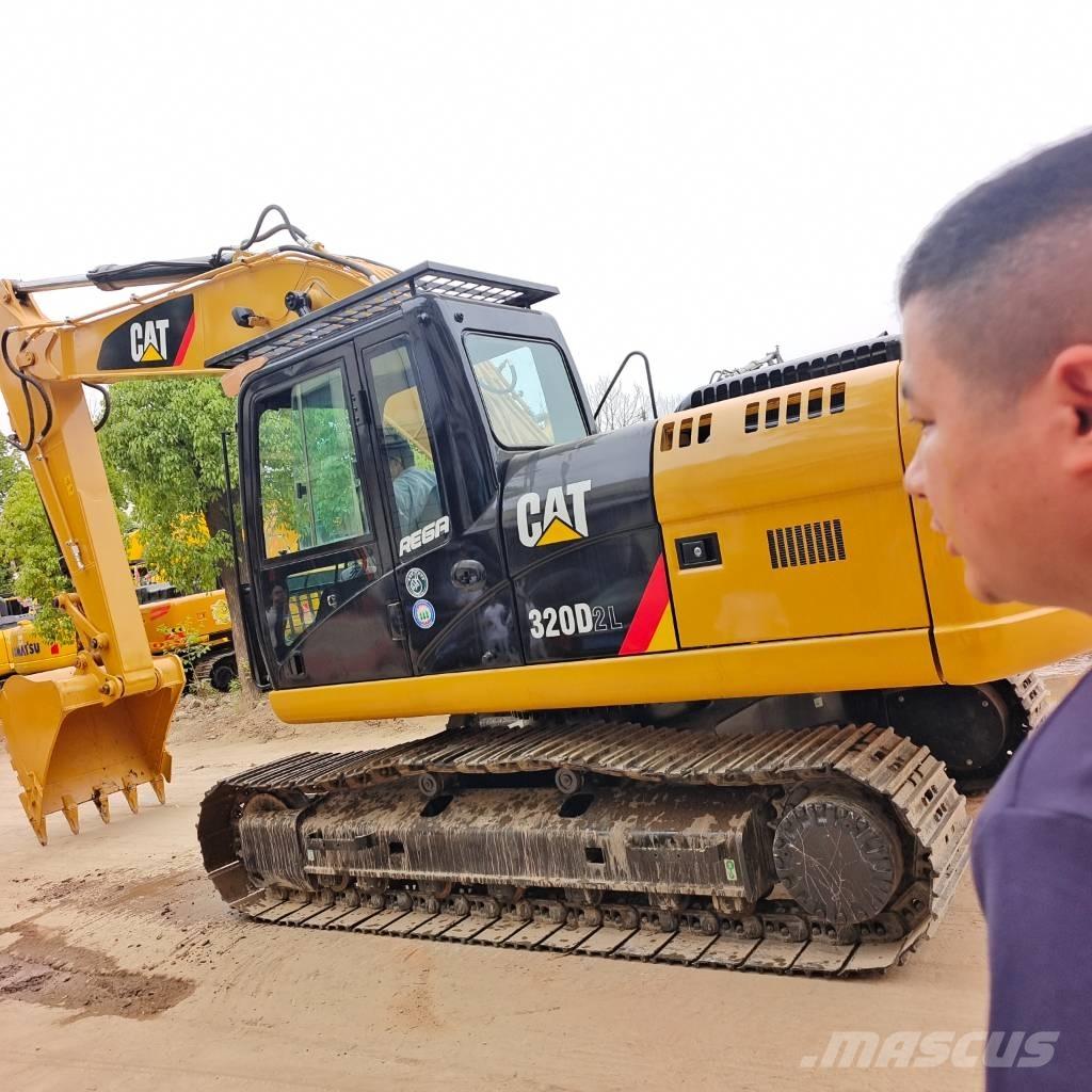 CAT 320 D 대형 굴삭기 29톤 이상