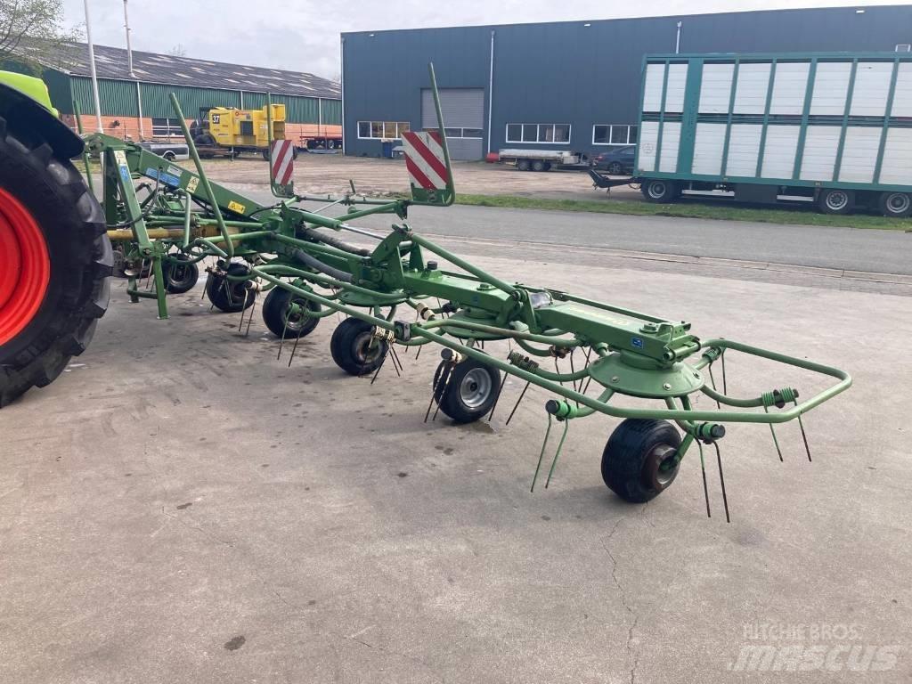 Krone KW 8.82 갈퀴 및 테더