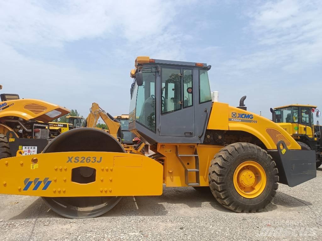 XCMG XS 263J 싱글 드럼 롤러