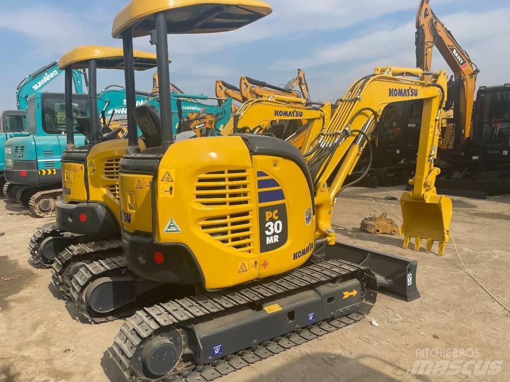 Komatsu PC30 소형 굴삭기 7톤 미만