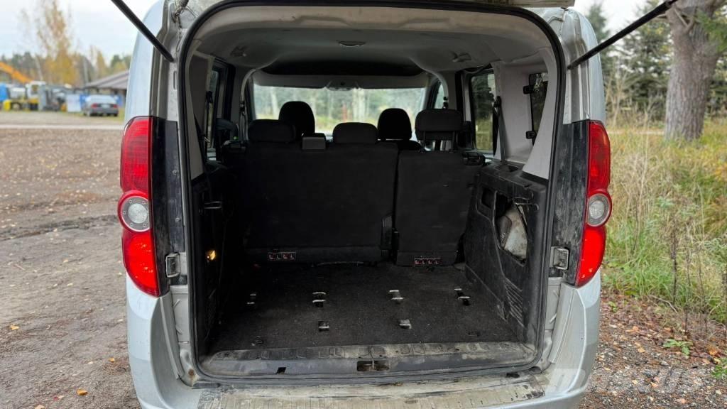 Opel Combo 자동차