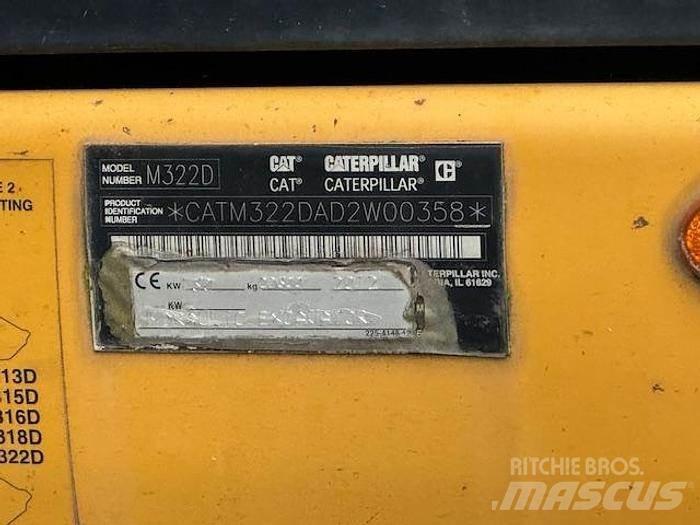 CAT M 322 D  휠 굴삭기