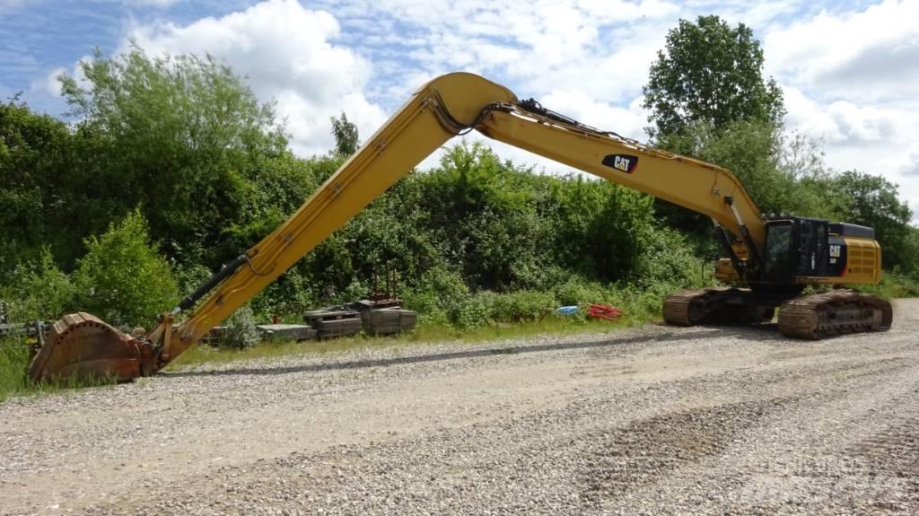 CAT 352 F Long Reach 대형 굴삭기 29톤 이상