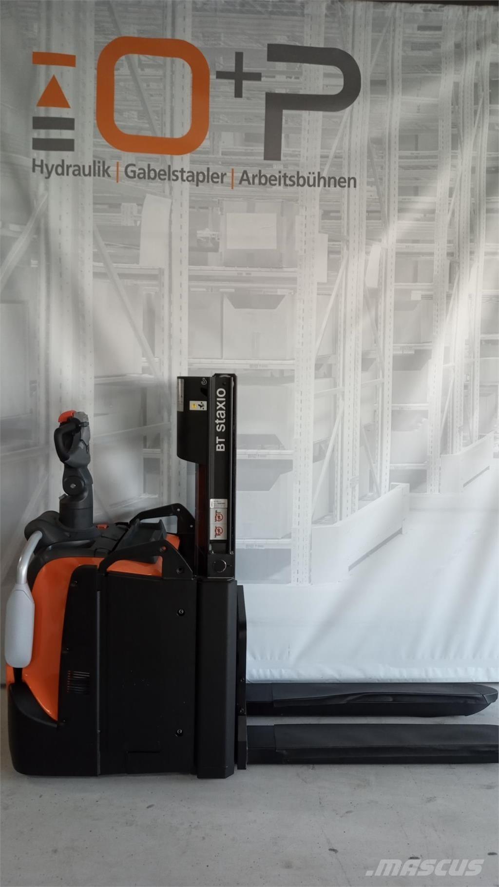 Toyota SPE200D 보행식 리치 지게차