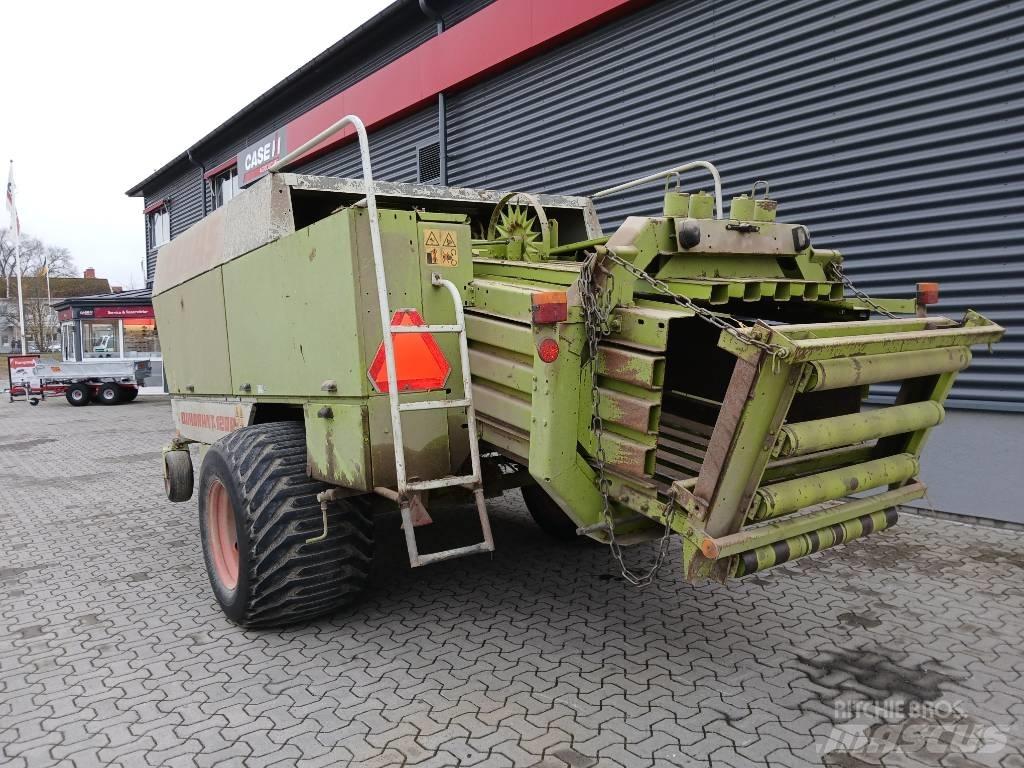 CLAAS Quadrant 1200 각형 곤포기