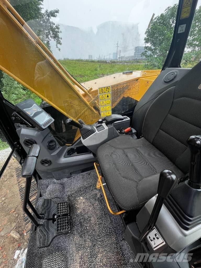 CAT 307,5 중형굴삭기 7톤-28톤