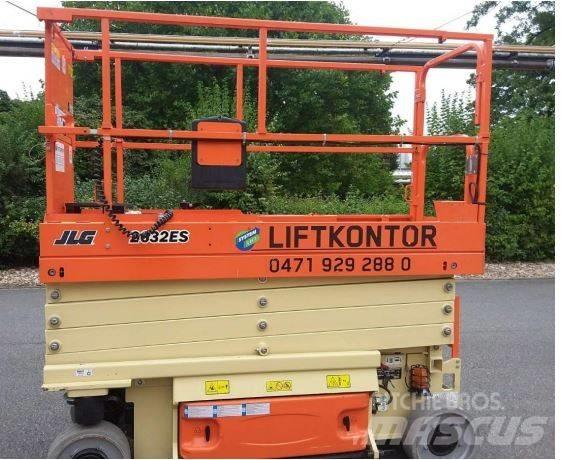 JLG 2632 ES 가위형 리프트