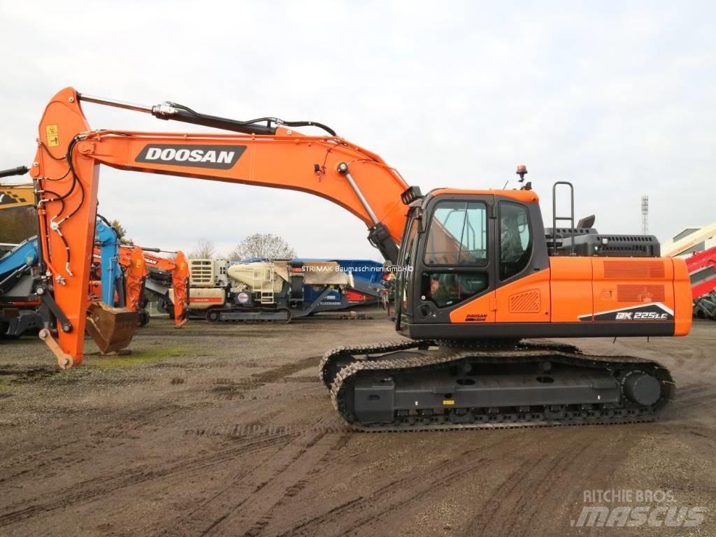 Doosan DX 225 LC-7 대형 굴삭기 29톤 이상