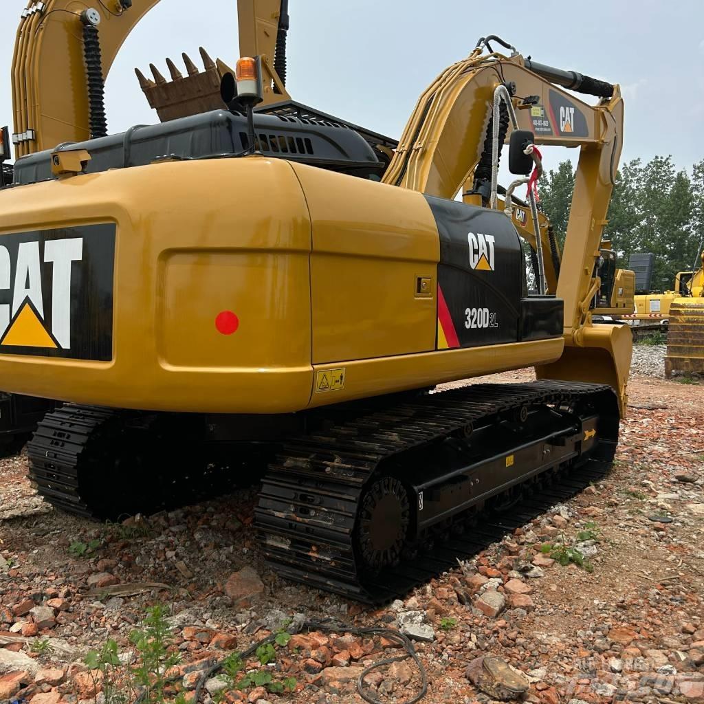 CAT 320D2L 대형 굴삭기 29톤 이상