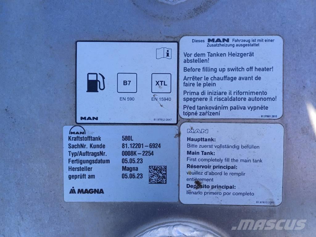 MAN Tank 580 liter 연료 및 첨가제 탱크