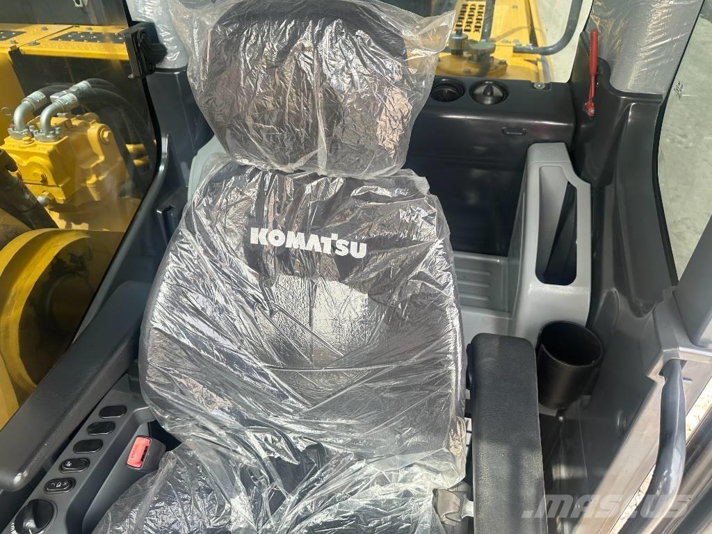 Komatsu PC 450-8 대형 굴삭기 29톤 이상