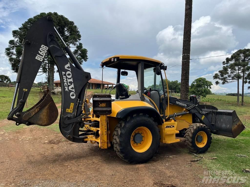 Volvo BL60B 백호로더