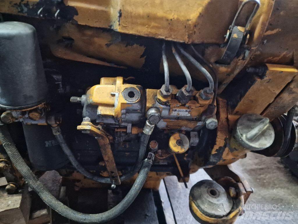 Deutz F3L912 엔진
