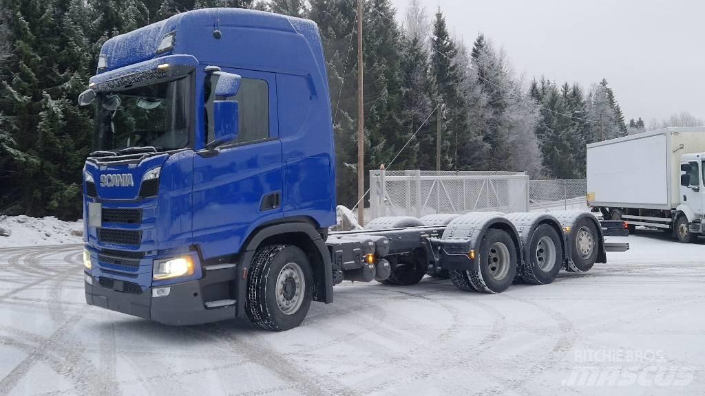 Scania R 560 8X4 ADR 새시 운전실 트럭