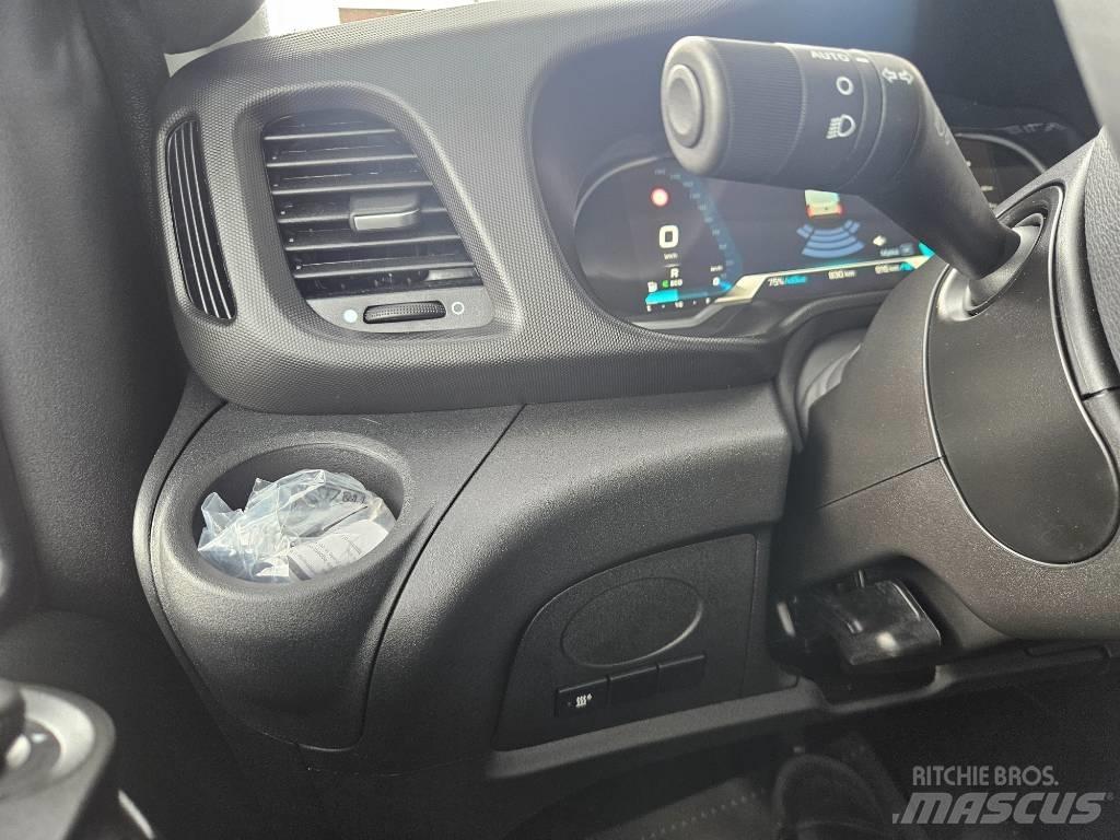 Iveco Daily 35S16A8 패널 화물차