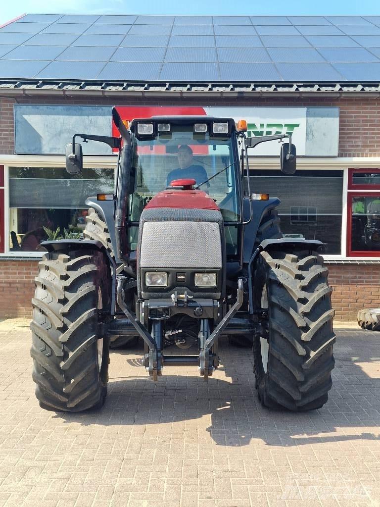 Valtra 8950 트랙터