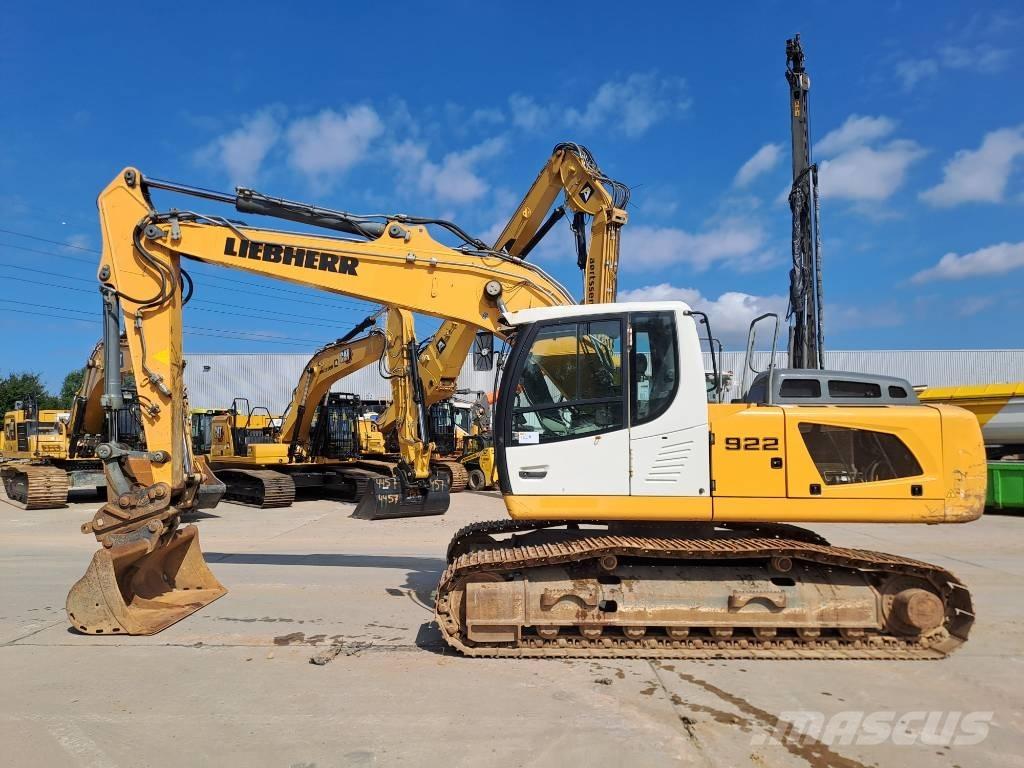 Liebherr R 922 LC 대형 굴삭기 29톤 이상
