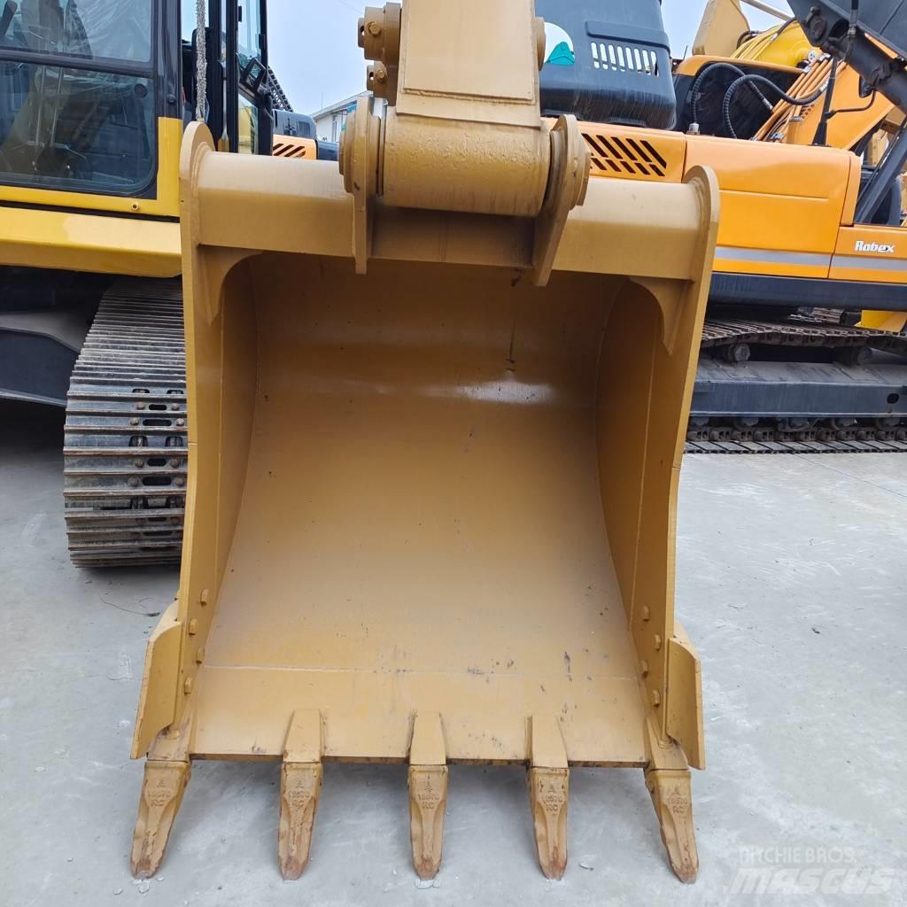 CAT 330 D 대형 굴삭기 29톤 이상