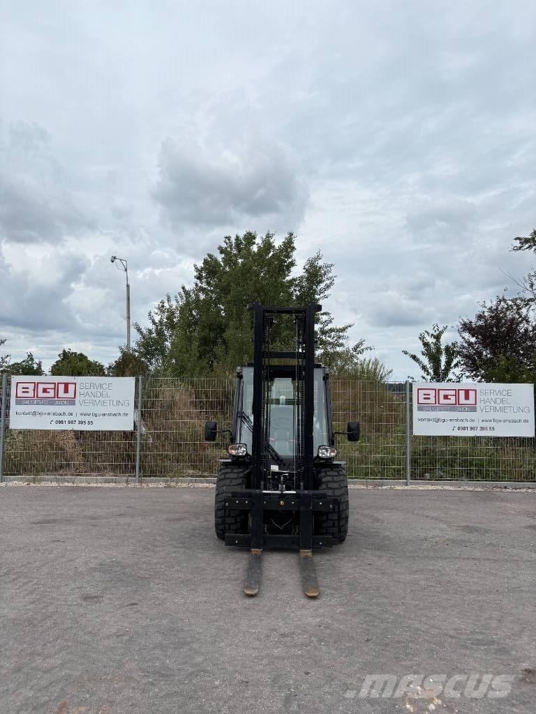 Manitou MSI 35 험지용 트럭