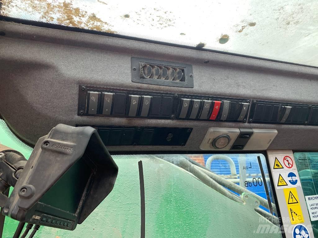 Sennebogen 818E 폐기물/산업 처리기
