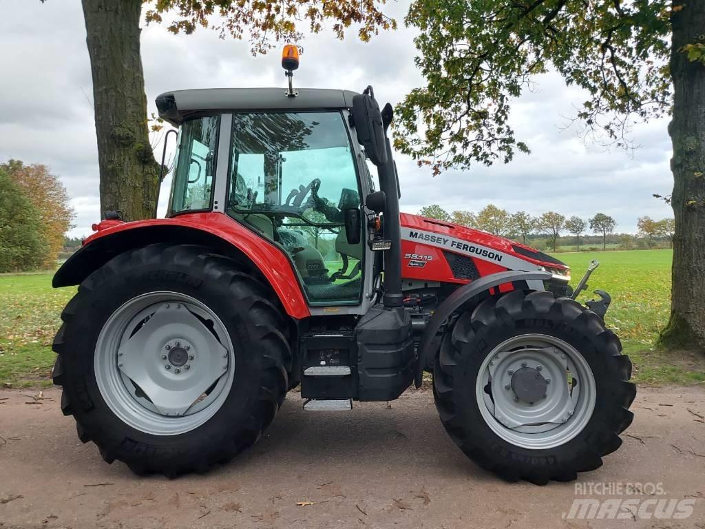 Massey Ferguson 5 S 트랙터