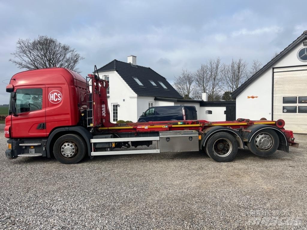 Scania P 320 훅 리프트