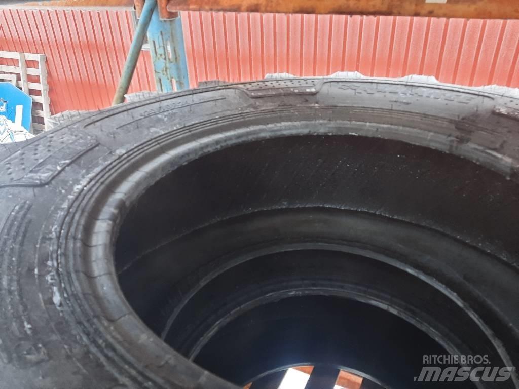 Alliance 420/70R24 타이어, 휠 및 림
