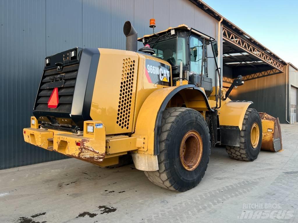 CAT 966M  휠로우더