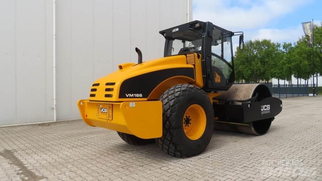 JCB VM166D 싱글 드럼 롤러