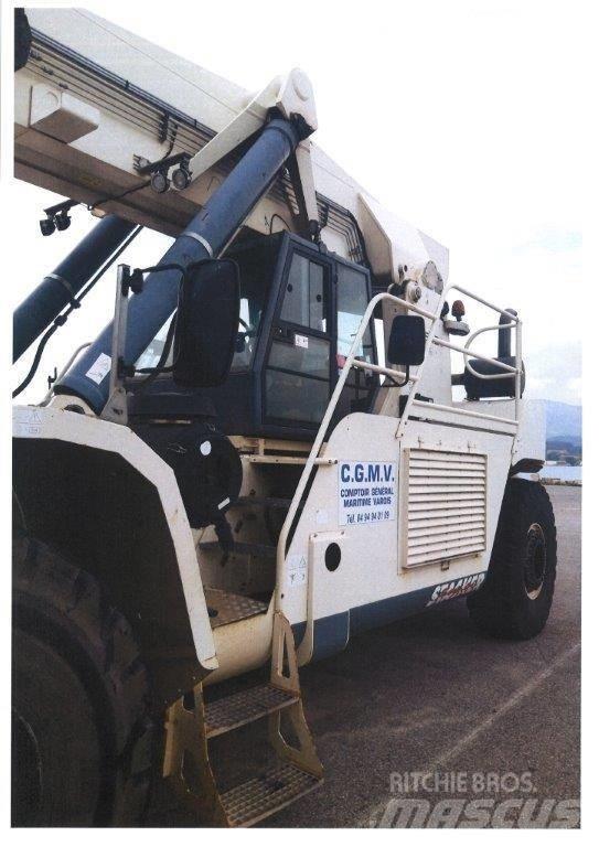 TEREX PPM TFC 45 R 리치 스태커