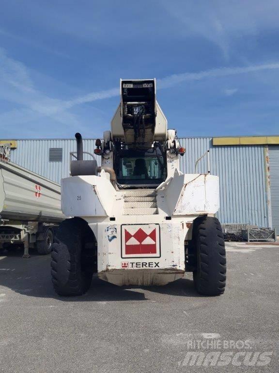 TEREX PPM TFC 45 R 리치 스태커