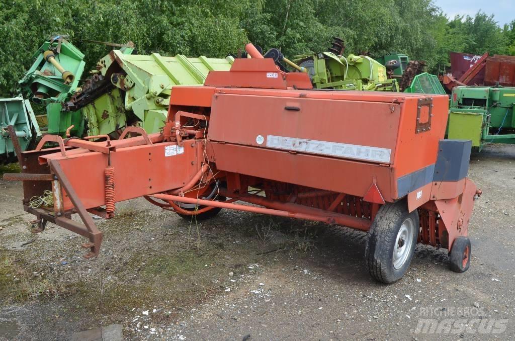 Deutz-Fahr HD490 각형 곤포기