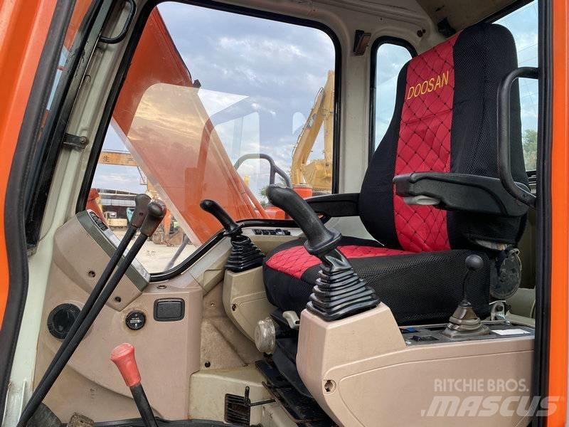 Doosan DH80G 대형 굴삭기 29톤 이상