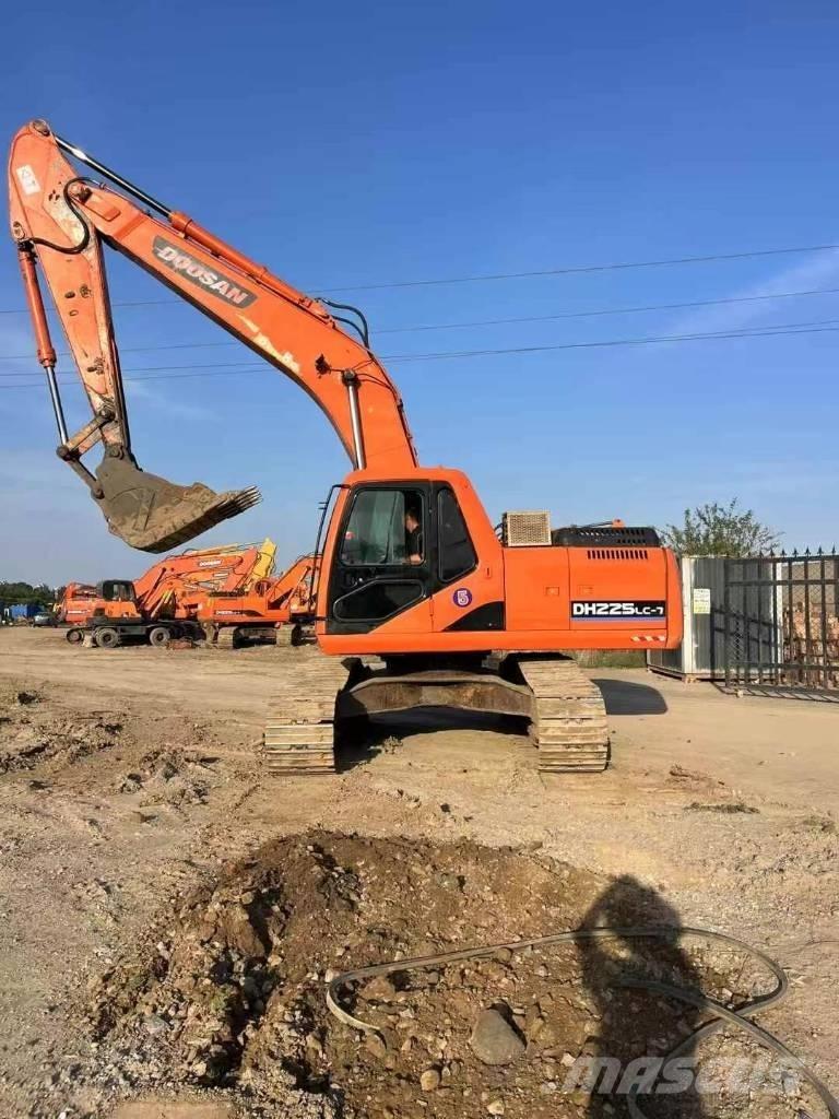 Doosan DH 225 LC-9 대형 굴삭기 29톤 이상
