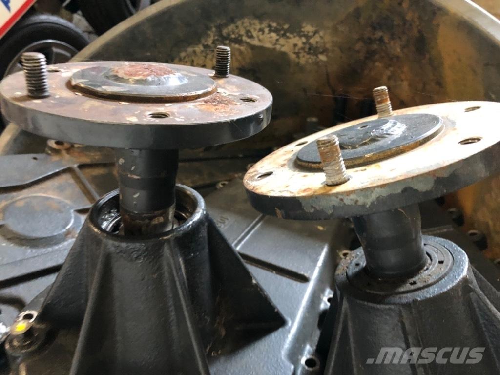 Iseki SXG 19 탑승형 잔디깎기