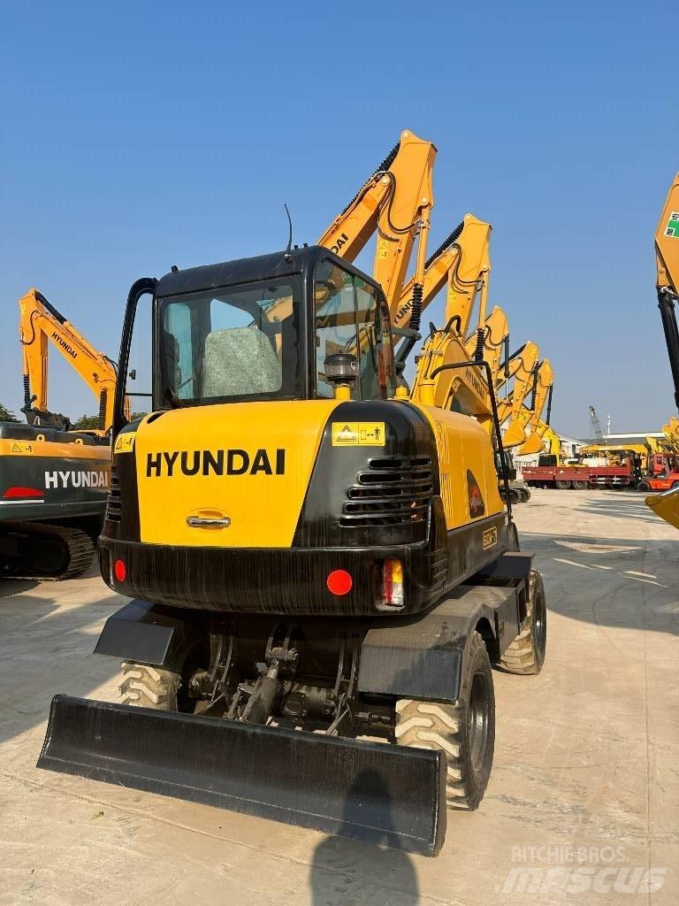 Hyundai Hyundai60W-7  휠 굴삭기