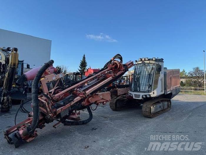 Sandvik DP 1100 도로 굴착기