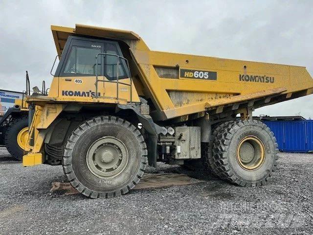 Komatsu HD 605-7EO 초대형 덤프 트럭