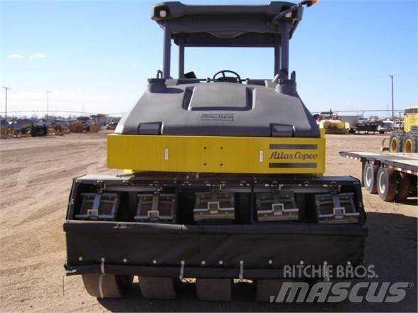 Dynapac CP2700 공기 타이어 롤러