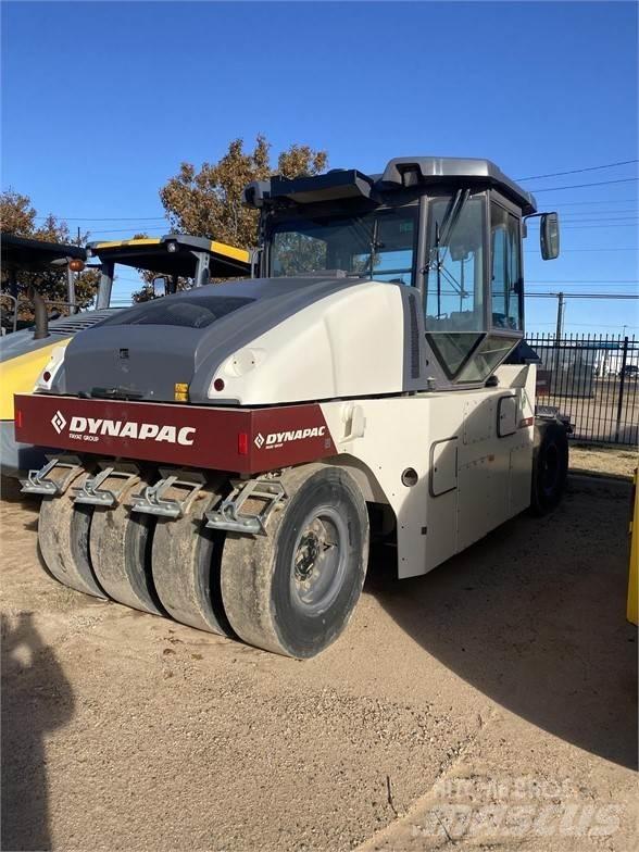 Dynapac CP2700 공기 타이어 롤러