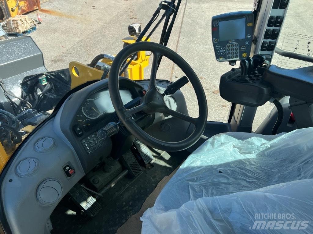 Volvo L 120 H  휠로우더