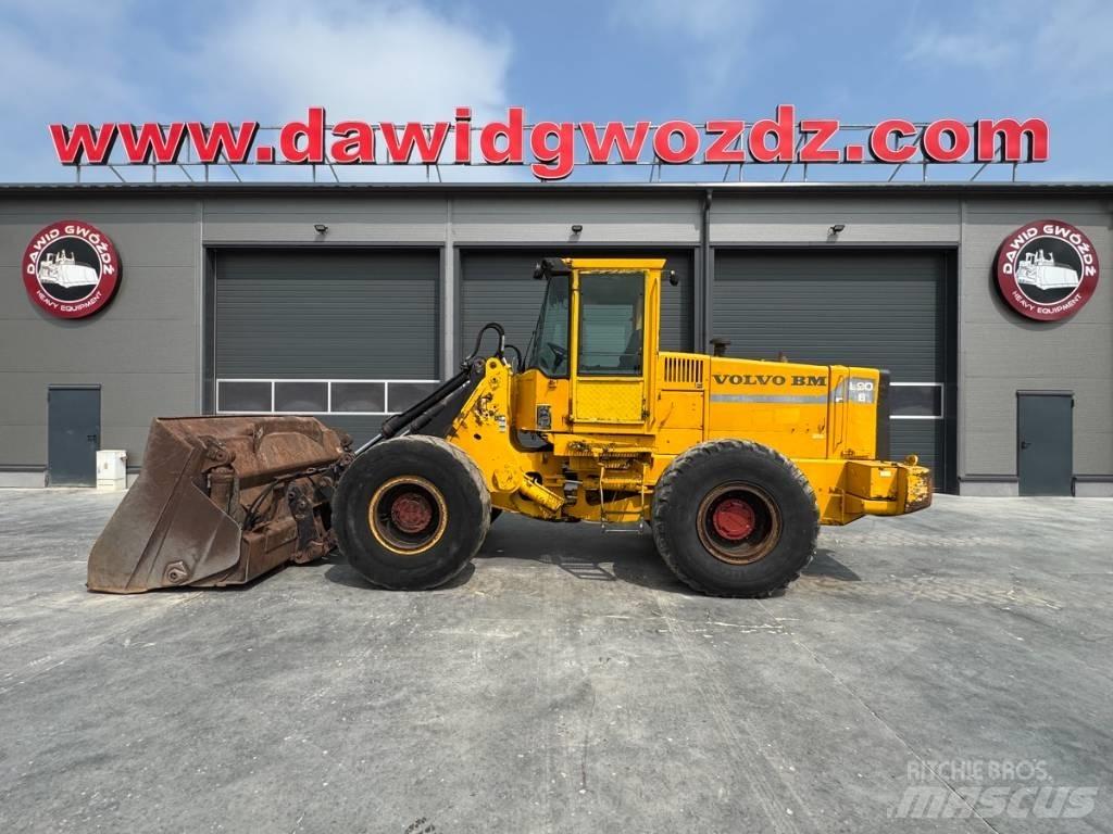 Volvo L90B  휠로우더
