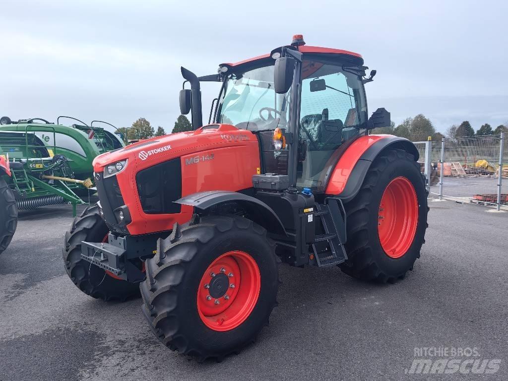 Kubota M6-142 트랙터
