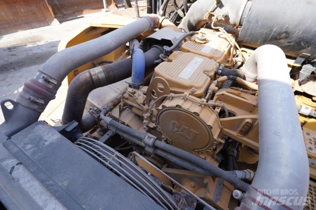 CAT 740 B 연결식 홀러
