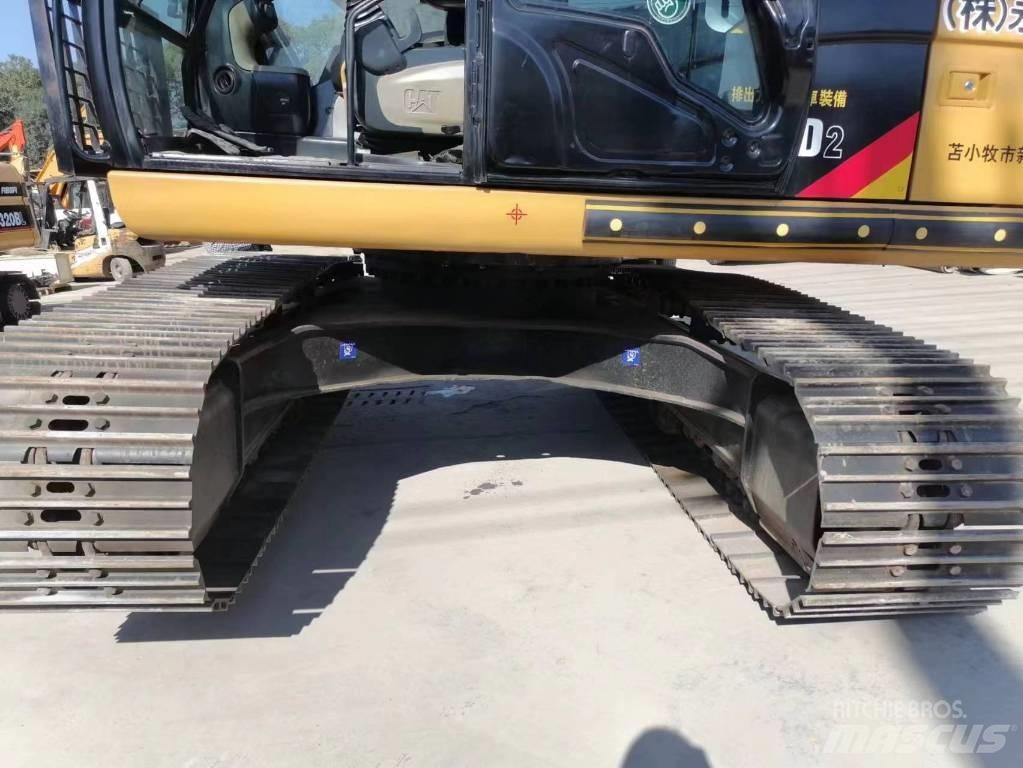 CAT 320 D 대형 굴삭기 29톤 이상
