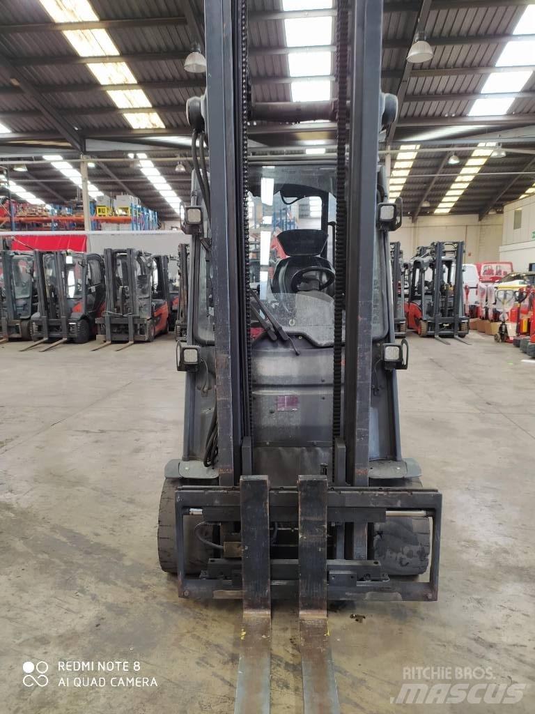 Linde E 35 HL 전동 지게차