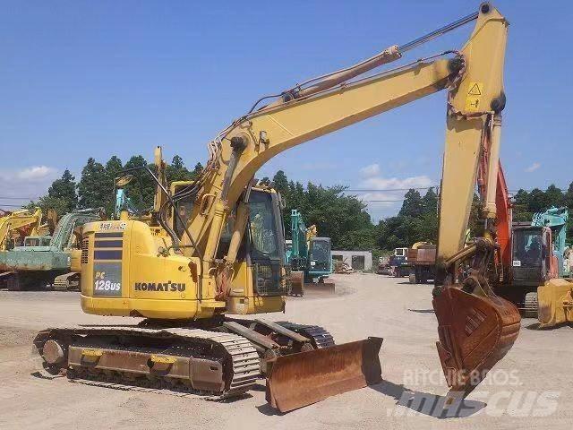Komatsu PC 128 대형 굴삭기 29톤 이상