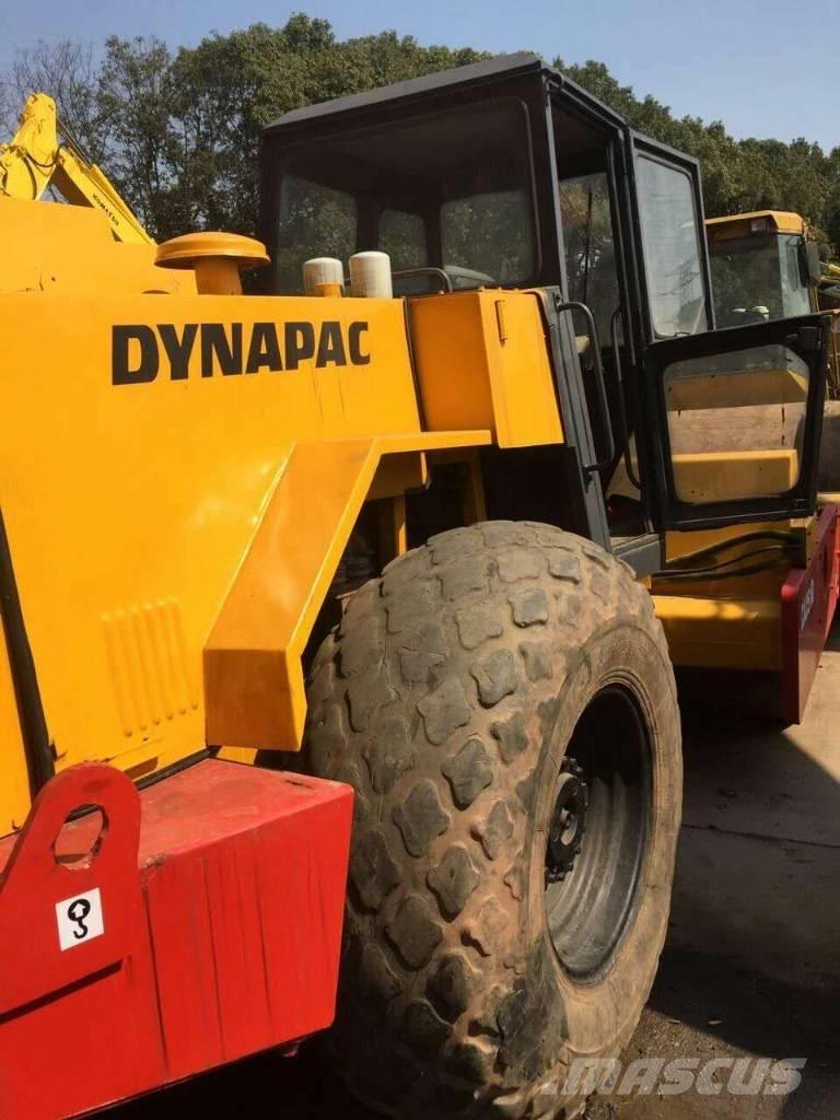 Dynapac CA 25 D 싱글 드럼 롤러