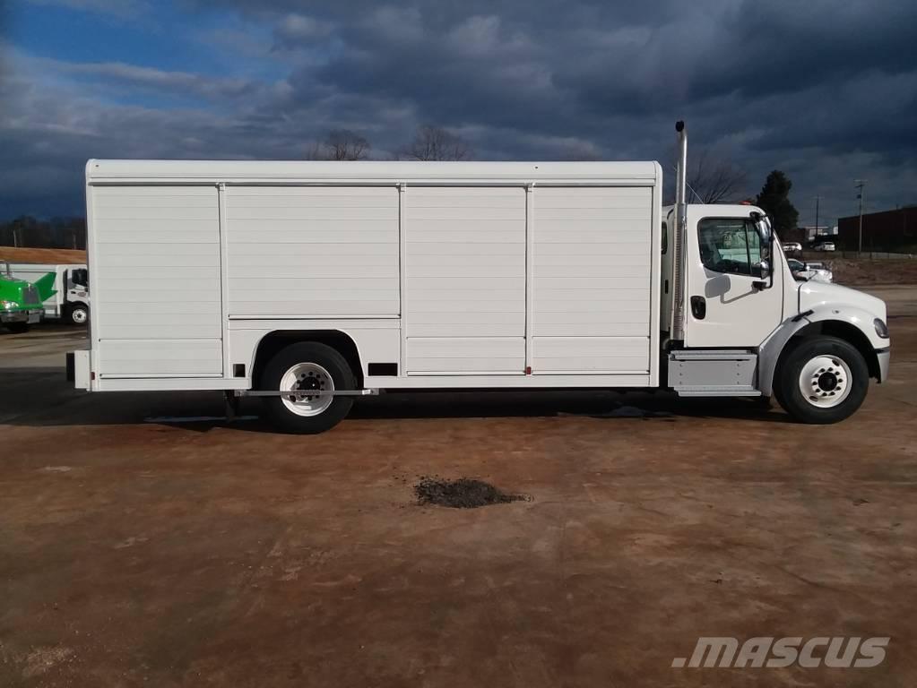 Freightliner M2 음료 배달 트럭