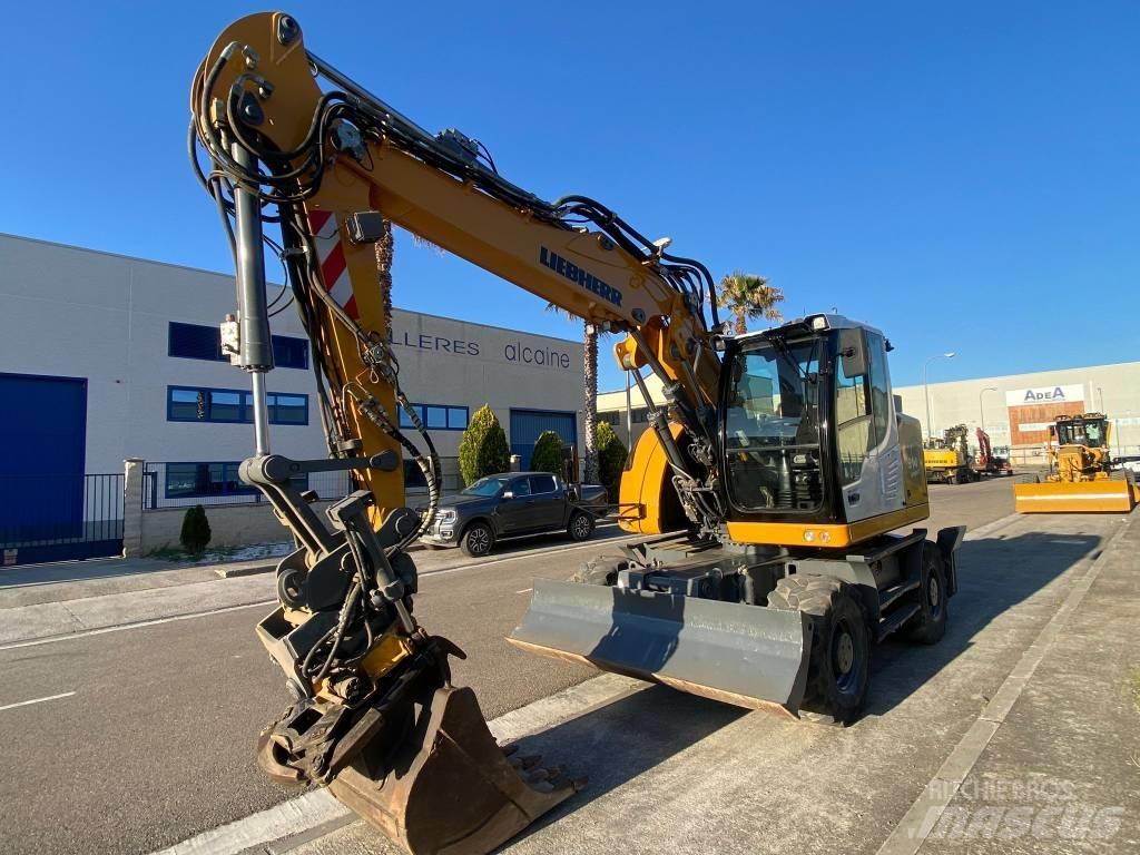 Liebherr A 914  휠 굴삭기